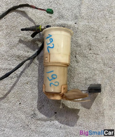 Насос топливный Nissan moko K6A - купить Алябьево