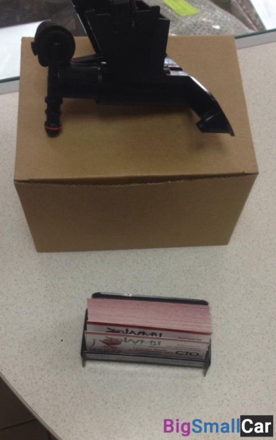 Форсунка омывателя фар правая Toyota Corolla 150 - купить Алябьево