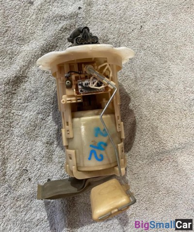 Насос топливный Nissan Sunny 15 - купить Алябьево