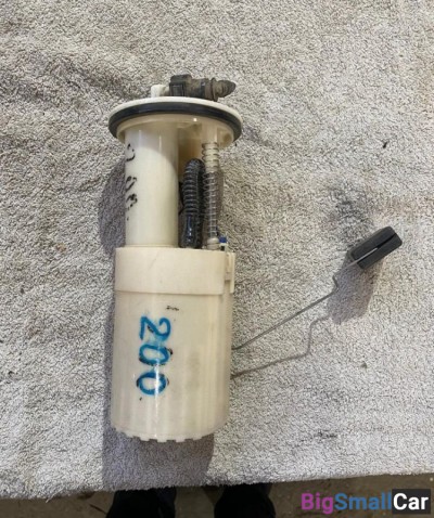 Насос топливный Митсубиси Миника Mitsubishi Minica - купить Алябьево