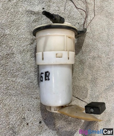 Насос топливный Toyota Funcargo - купить Алябьево