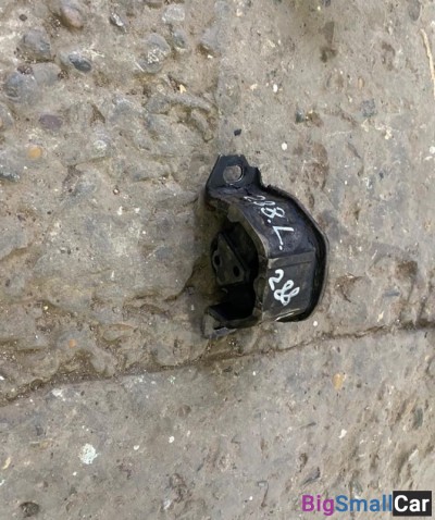 Подушка от двс левая Daewoo Nexia (дэу нексия) - купить Алябьево